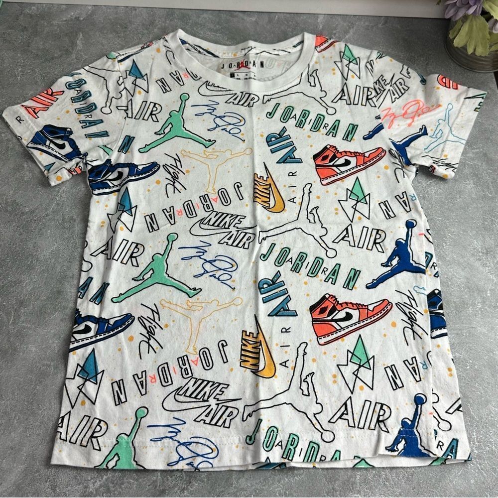Boys Jordan Air Sneaker Print T-shirt Sz L 6-7 Years